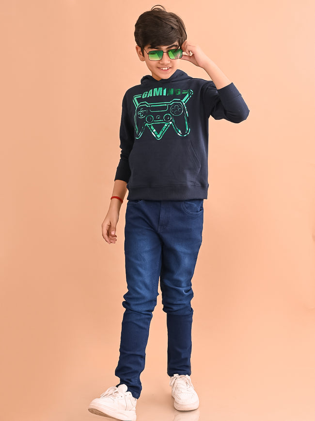 Boys Printed Full Sleeves Hooded Sweatshirt