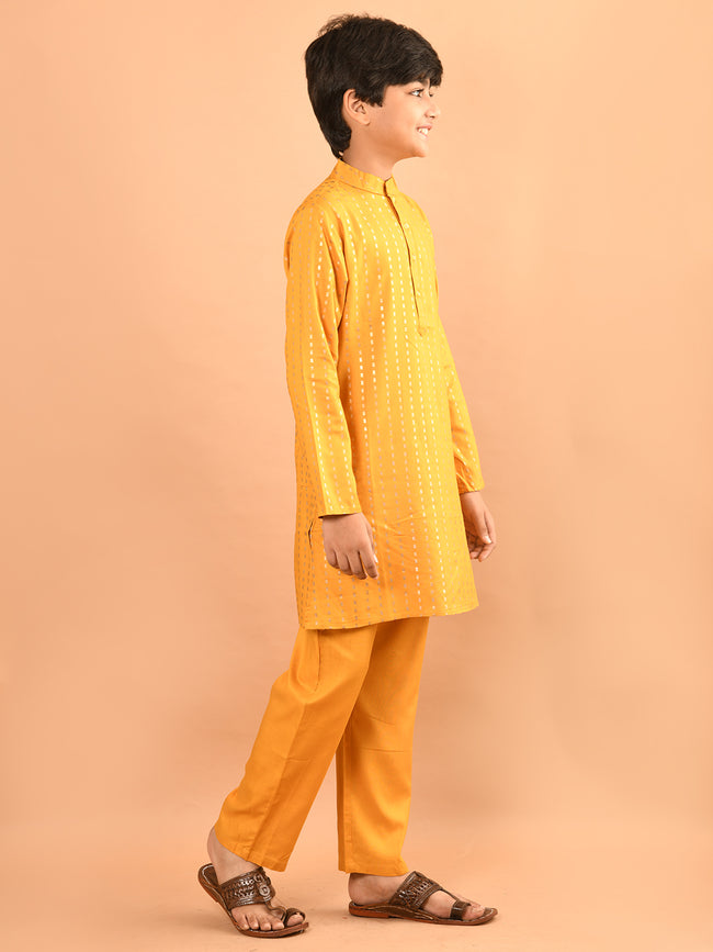 All Over Printed Mandarin Collar Straight Kurta Pajama Set