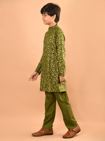 All Over Printed Mandarin Collar Straight Kurta Pajama Set