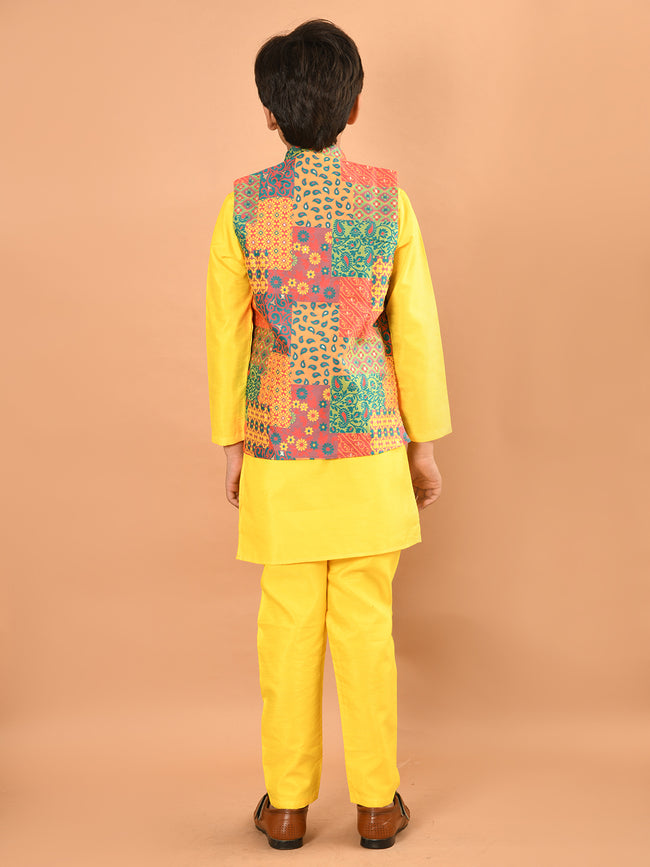 Solid Kurta Pajama Set with Brocade Jacket