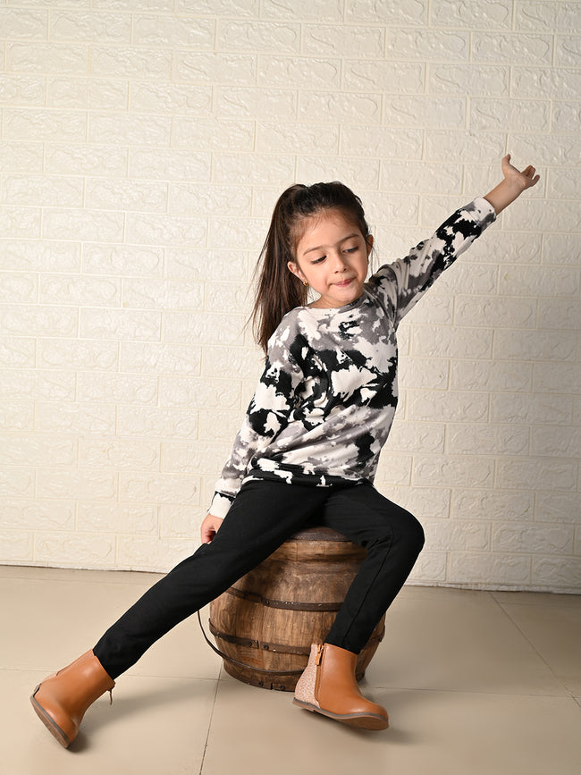 All Over Printed Sweatshirt with Legging